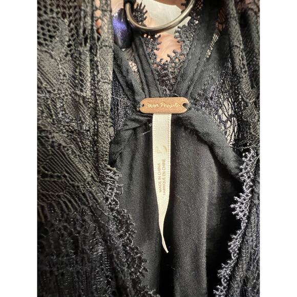 Free People Don't You Dare Lace Mini Dress in Black Combo Sz M Boho Goth Witchy - Picture 9 of 13
